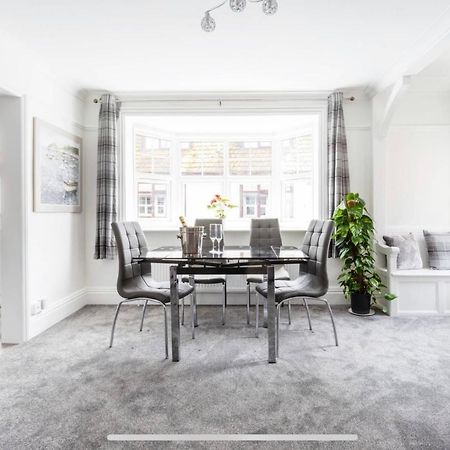 Ammonite Luxury Beachfront Apartment ライム・レジス エクステリア 写真