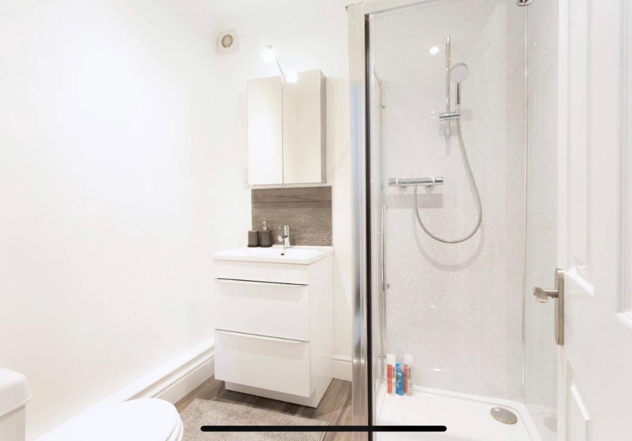 Ammonite Luxury Beachfront Apartment ライム・レジス エクステリア 写真